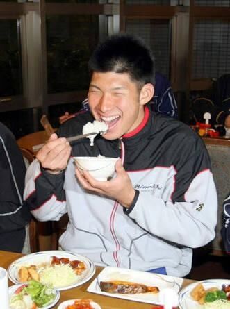 CRMxd0TUsAEotfN