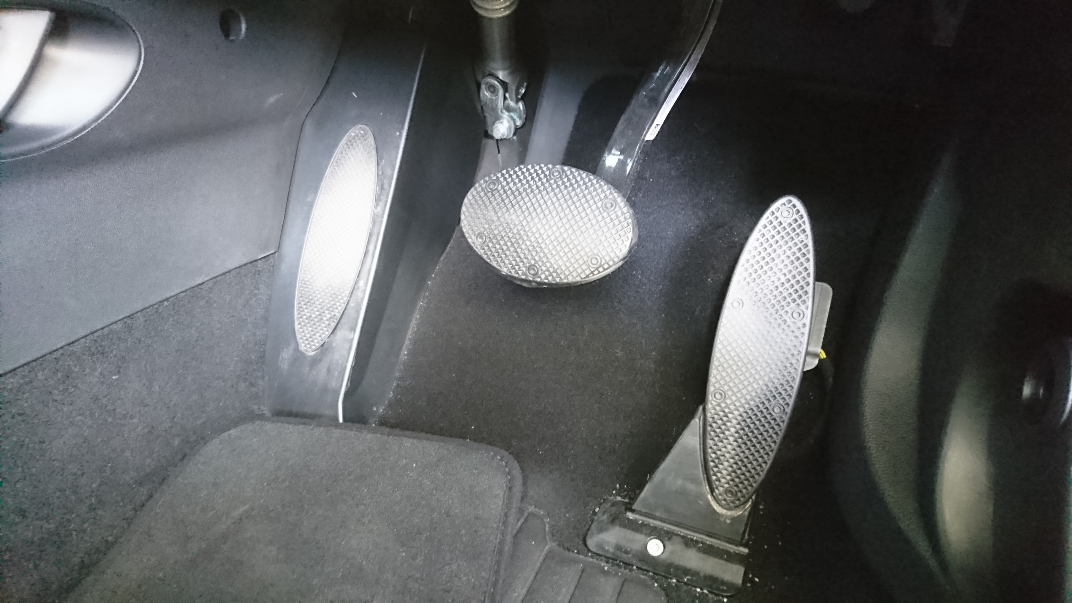 F56bmwミニクーパーs ペダル交換 Bmc日記