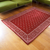 cross-bandanna-rug_200×140_Burgundy_2