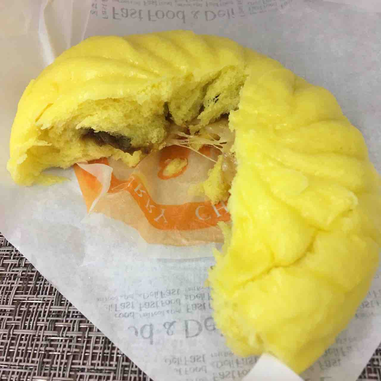 ファミマのチーズカレーまんはチーズ好きにお勧め 中華まんの美味しい季節が来ています 自然派 島袋尚美のありのままインドカレー通信