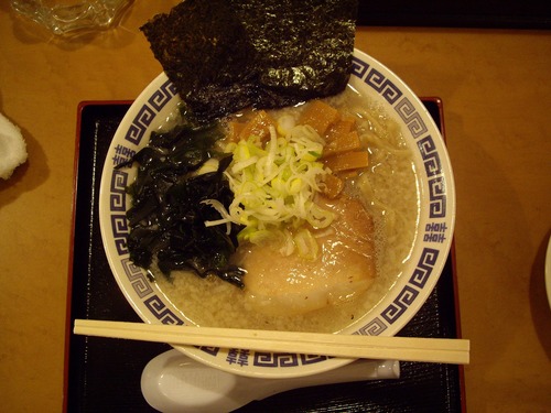 らぁーめん亭愛ちゃん塩ラーメン