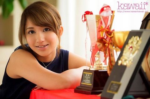 【独占】新人!kawaii*専属 現役東●大学建築デザイン学科在学の秀才ハーフモデル女子大生 夢を追いかける清純才女がまさかのAV出演OK!! 高城アミナ