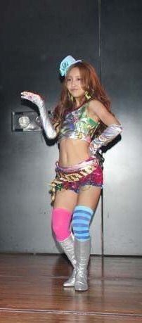 勘違いも甚だしいｗ 芸能 ドサ回り は嫌 Takahiroと別れた板野友美が心機一転 世界の歌姫 目指す ちんちくりんなのにｗｗｗ セロリのきんぴら