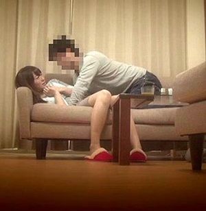 うちの妻にかぎって… 「も、もっとキスしたぃ…」消えそうな程か細い声でそう言うと、僕の妻は他の男にカラダを許した4時間BEST 【寝取られ】人妻中出し【NTR】