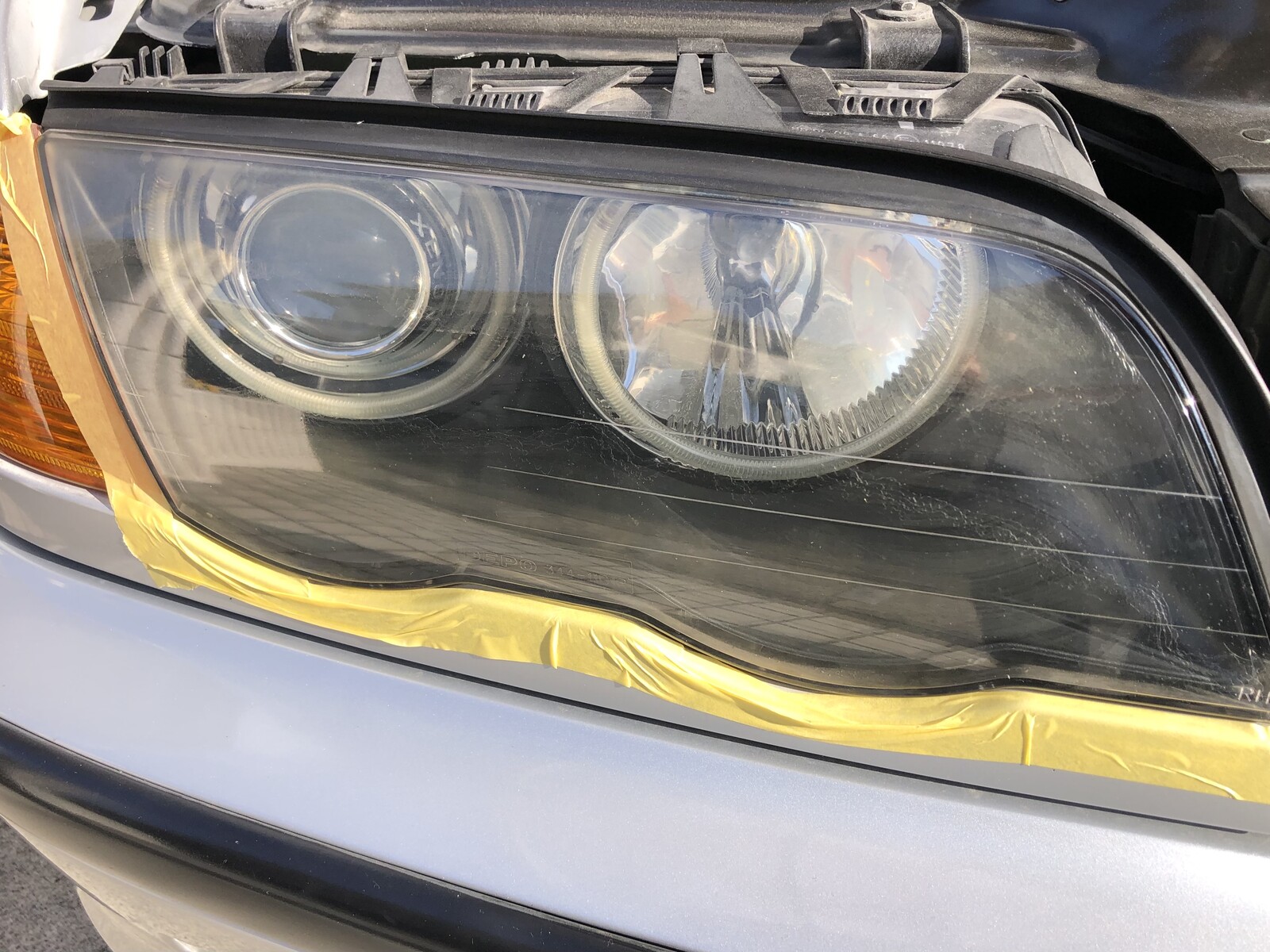 ライトカバーシェルレンズ BMW E463シリーズ316 318 320 325 328 330 2002 2003 2004 ヘッドライトシェル透明カバーランプシェード クリア BMW用ヘッドライトカバー 3シリーズ E46 2003-2006 63127165907