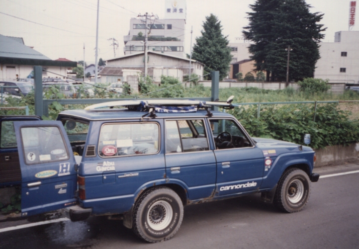 興味が示す方向へ さらばランドクルーザー60 Climb Over Anything 興味が示す方向へ さらばランドクルーザー60 Climb Over Anything