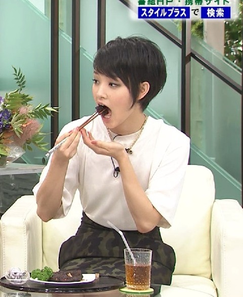 脇を開けて食べる人と締めて食べる人 芸能人1人とその他5人を分析 Welcome To Bobbinlace Blog