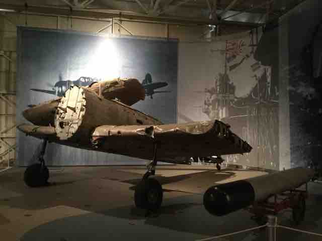 太平洋航空博物館の新たな展示物 : 楽園ハワイと私