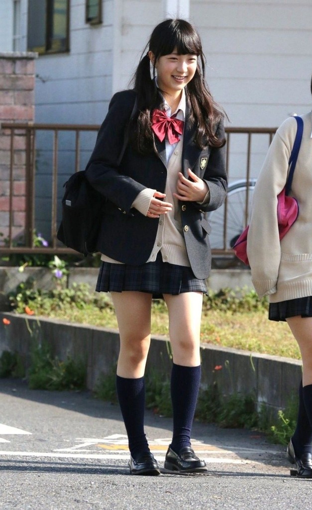 女子高生太もも60