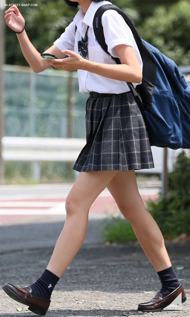 ミニスカ女子高生15