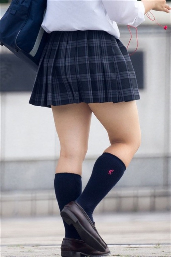 女子高生太もも110