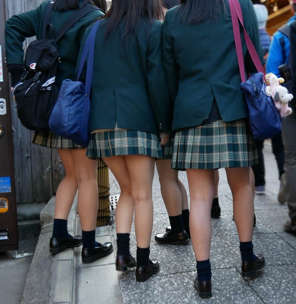 修学旅行中の無防備な女子高生と遭遇できたらテンション上がるよな