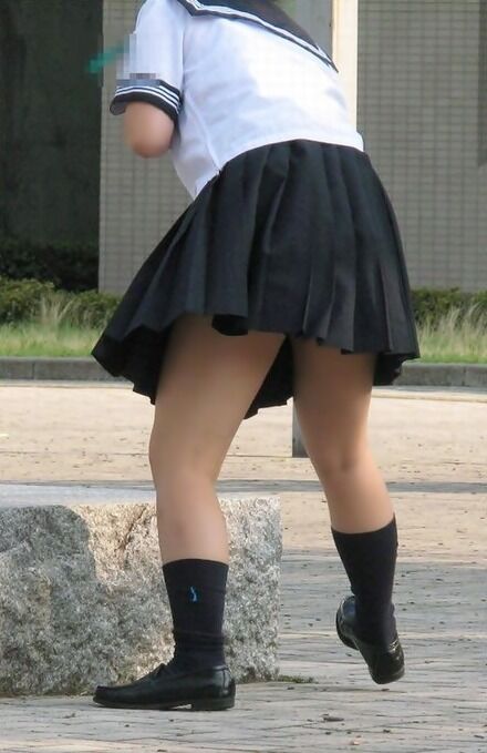 女子高生の太もも13