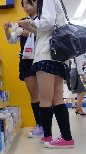 女子高生太もも58