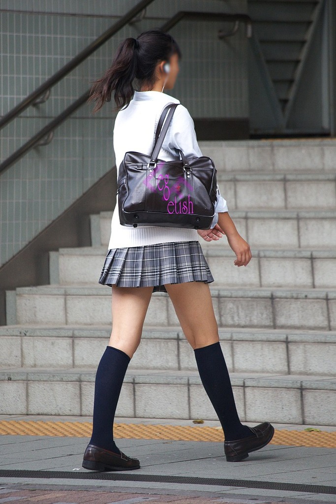 女子高生太もも101