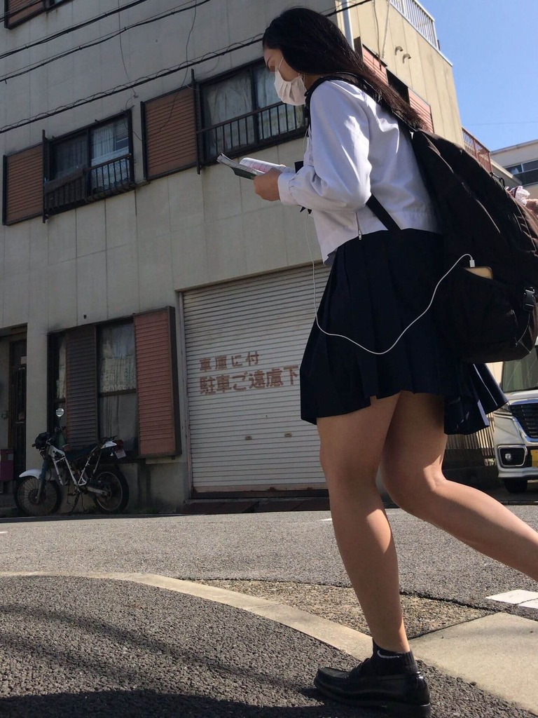 ミニスカJK17