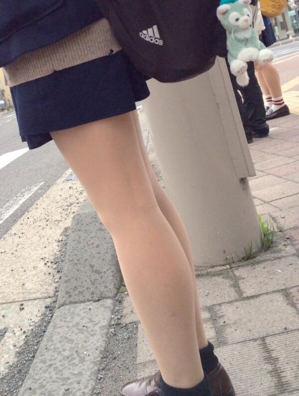 女子高生太もも4