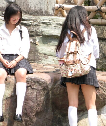 女子高生太もも65