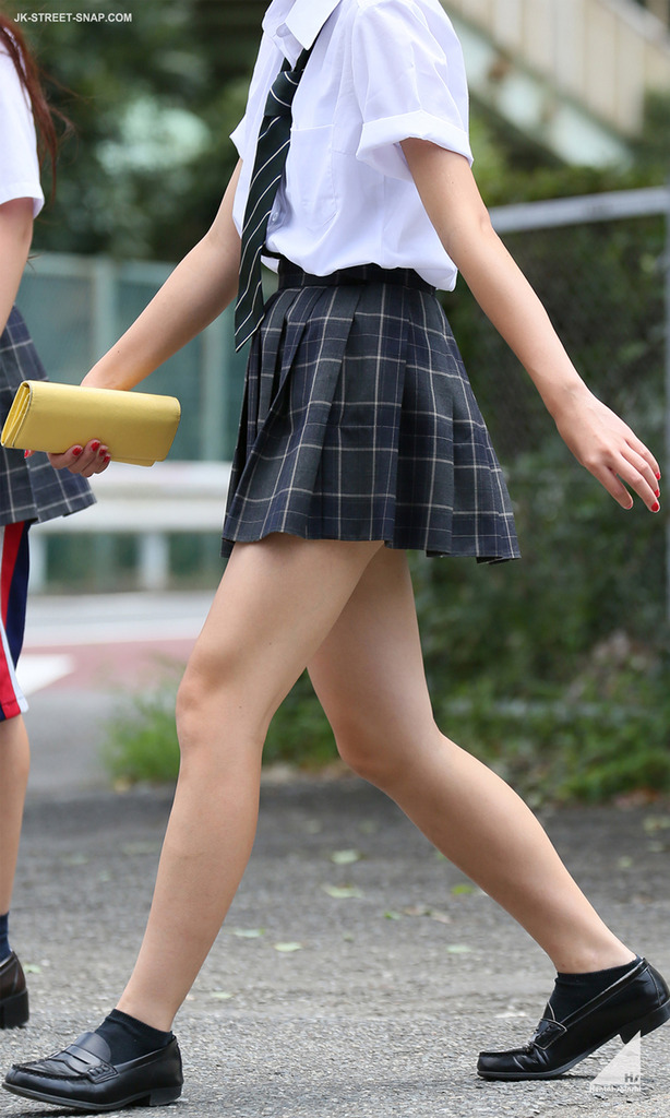 ミニスカ女子高生10