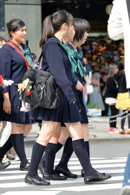 女子高生太もも35
