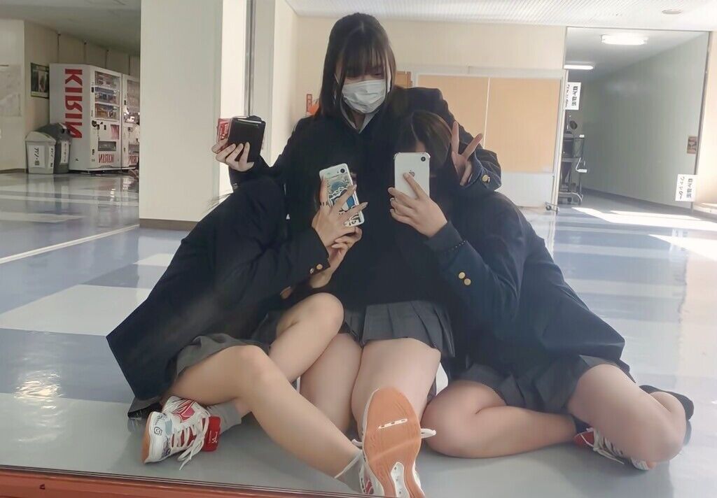 太もも生脚JK28