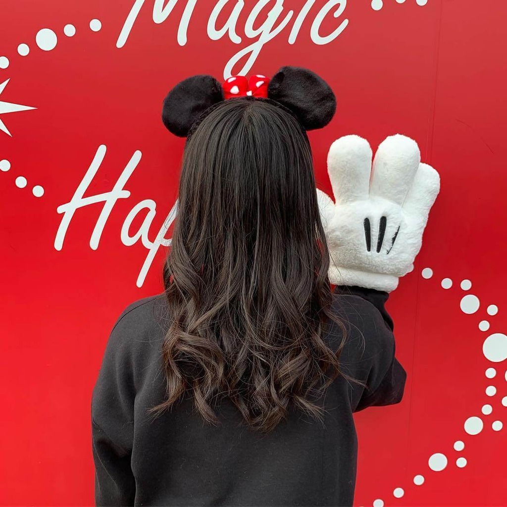 女子高生のサラサラヘアーに顔を埋めたい衝動を抑えきれないww