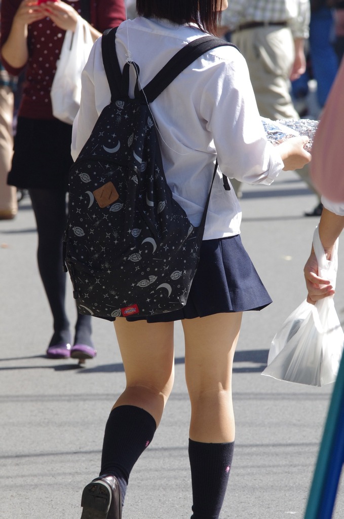 女子高生太もも49