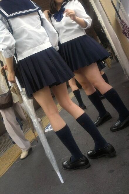 女子高生太もも17
