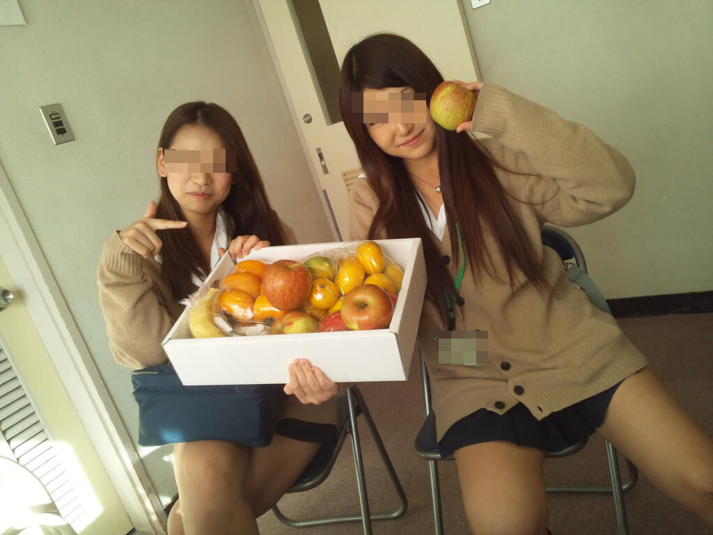 女子高生84