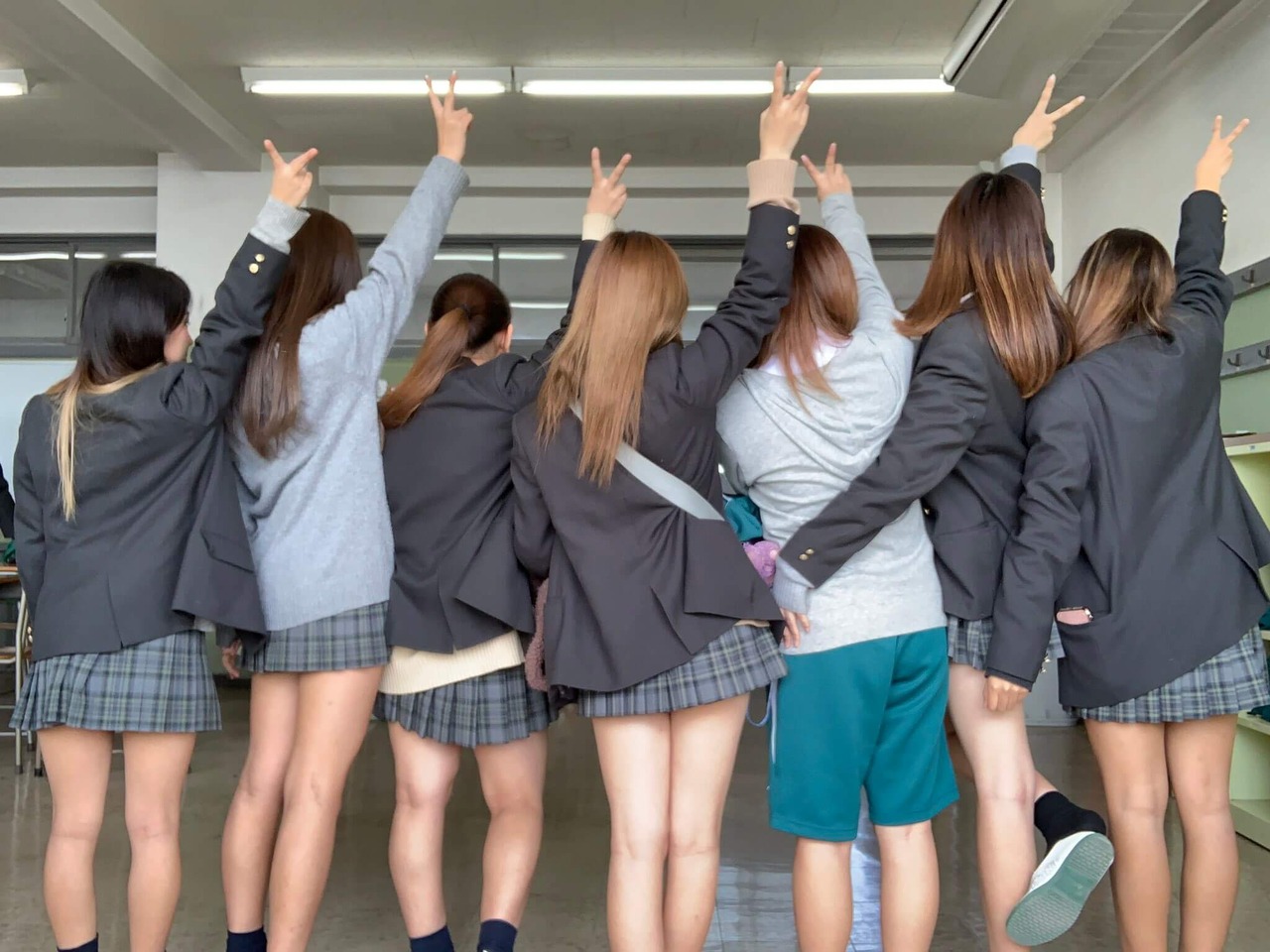 後ろ姿JK32