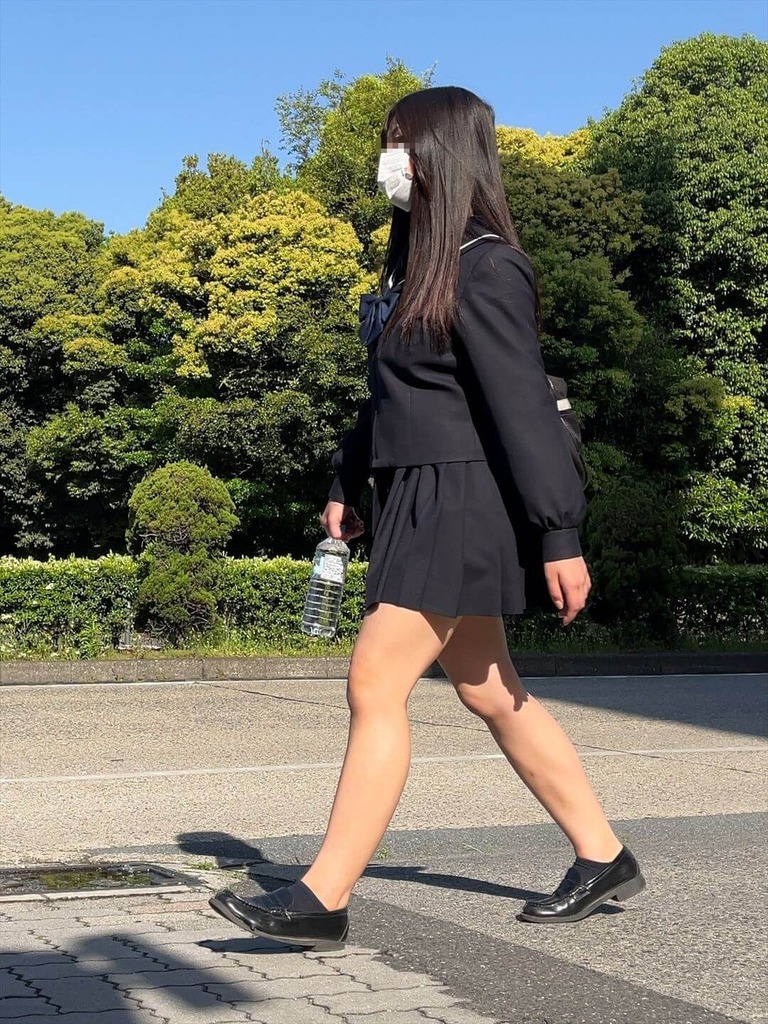 女子高生1