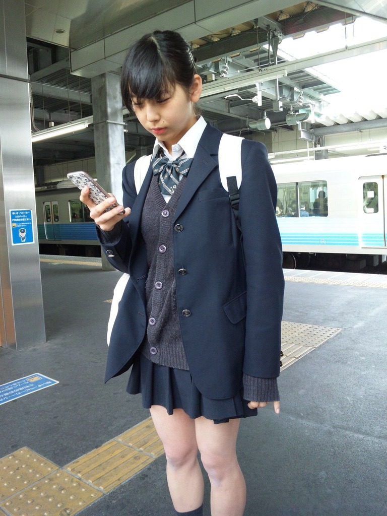 女子高生生脚20