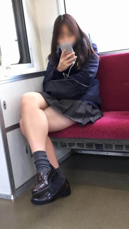 脚組みJK23
