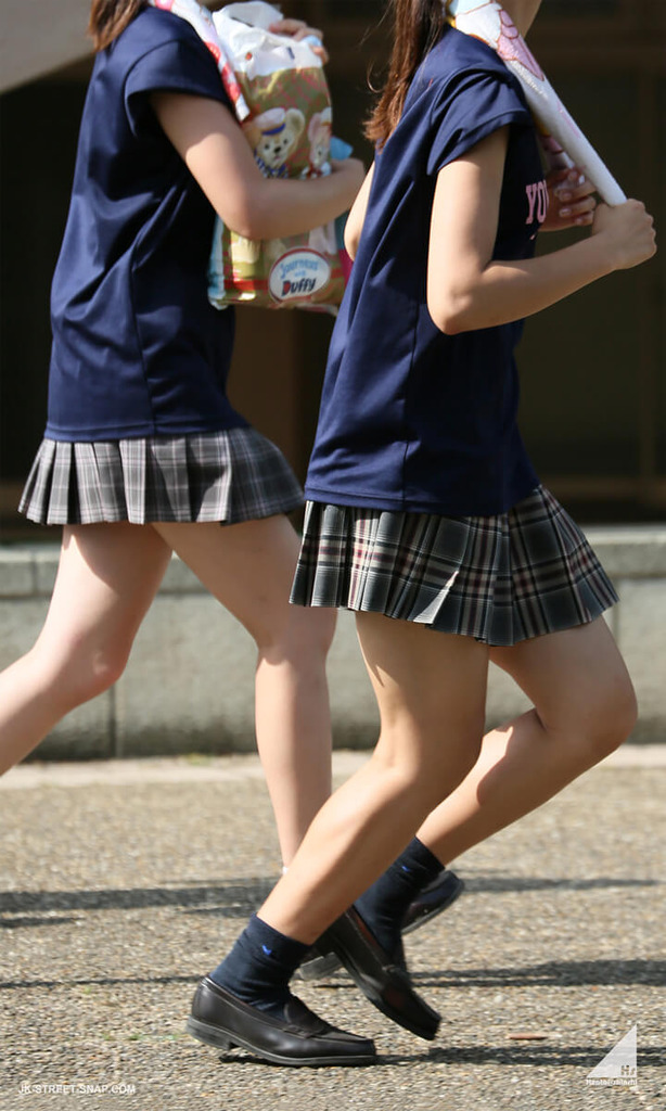 ミニスカJK12
