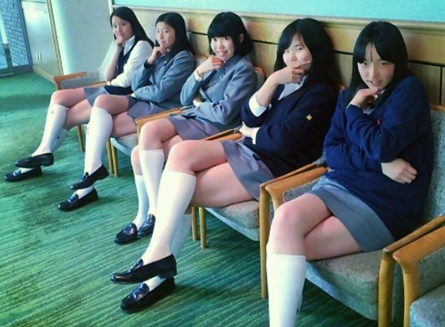脚組みJK4