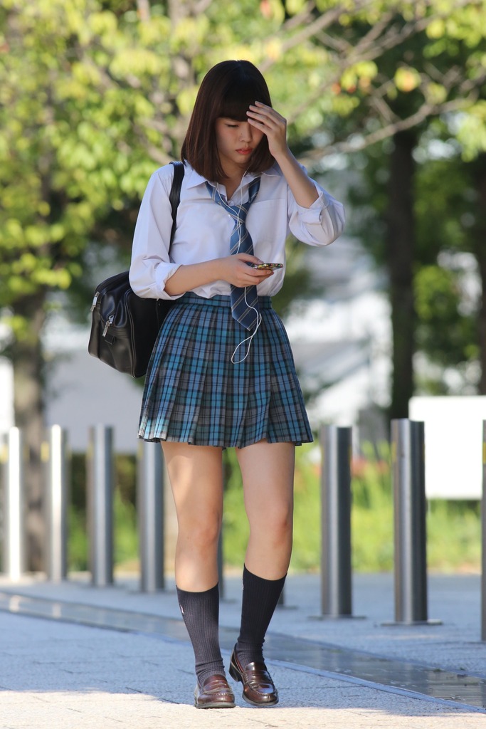 女子高生太もも77