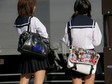 女子高生太もも68