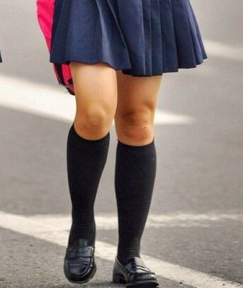 女子高生太もも7