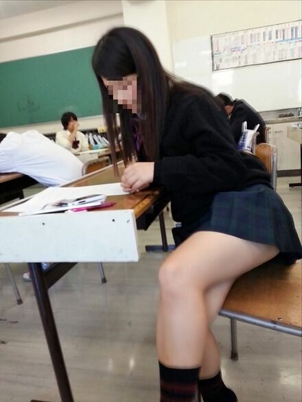 太もも女子高生53