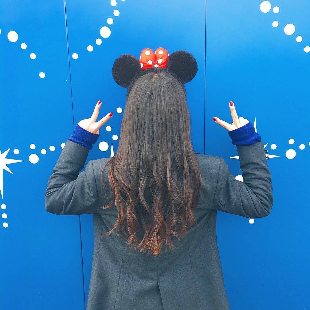 女子高生の後ろ姿・・・特に太ももの裏がエロすぎるwww