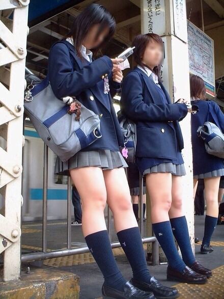 女子高生の太もも67