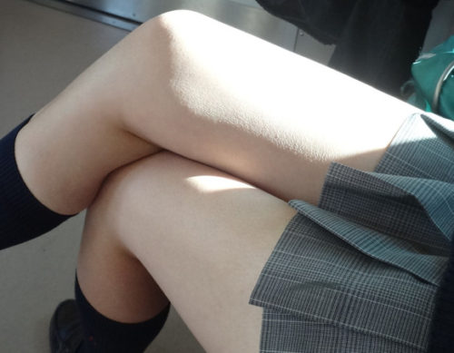 女子高生1
