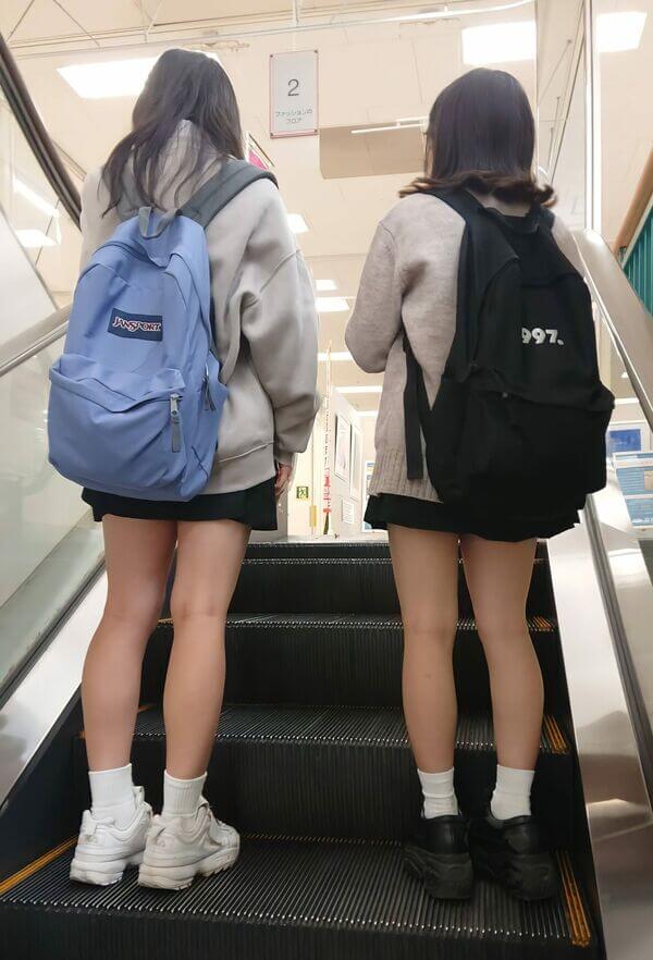 ミニスカJK8