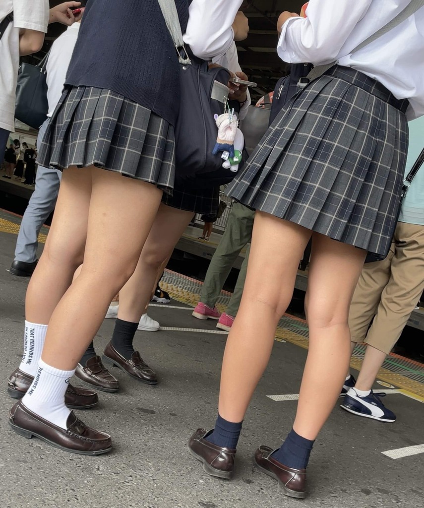 太ももJK1