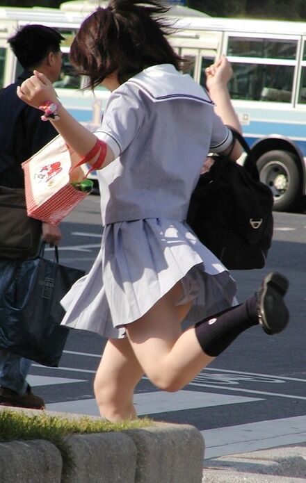 太もも女子高生18