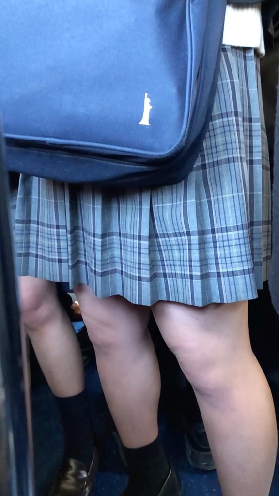 電車女子高生14