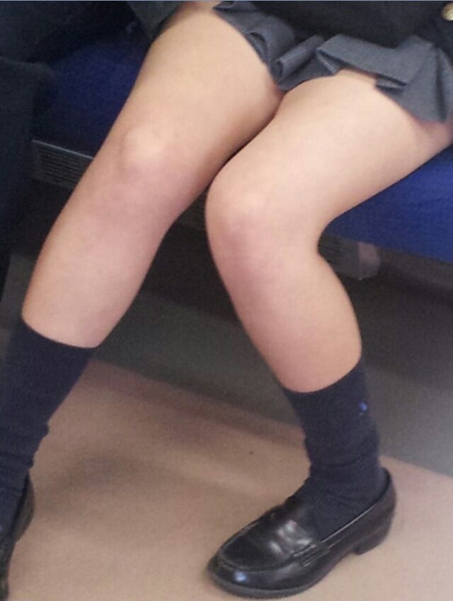 女子高生太もも29