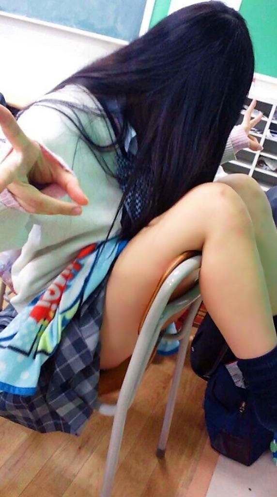 太もも生脚JK29