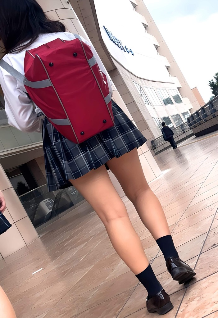 【画像】卒業する前に制服女子高生をしっかり堪能しよう！