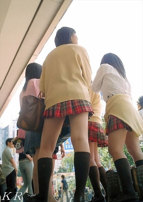 女子高生太もも3